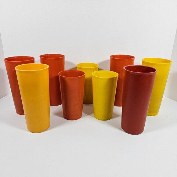Vintage Tupperware Tumblers Lot Of 9 Yellow & Orange Tall Cups 3 sizes - Picture 2 of 9